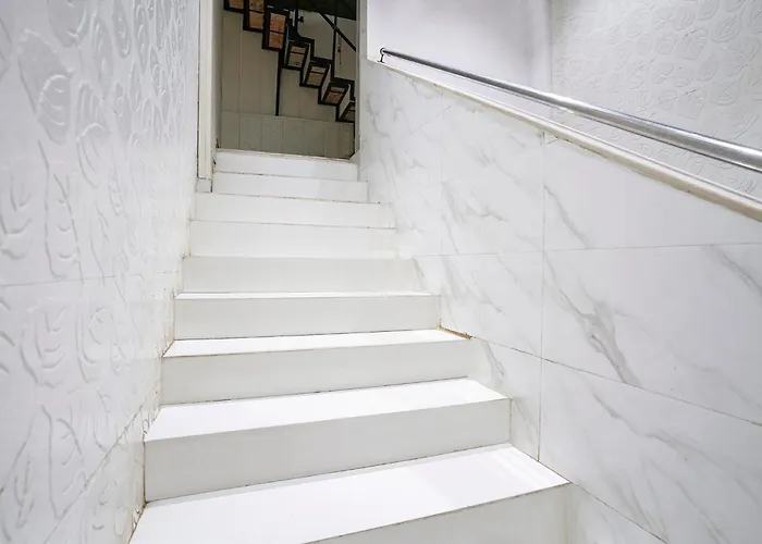 Fabhotel Hans Residency Mumbai
