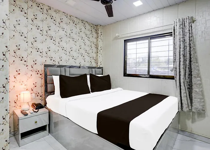 Fabhotel Hans Residency Mumbai